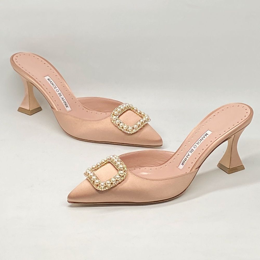 Manolo Blahnik Fabetamu 70 Embellished Satin Mules size 37